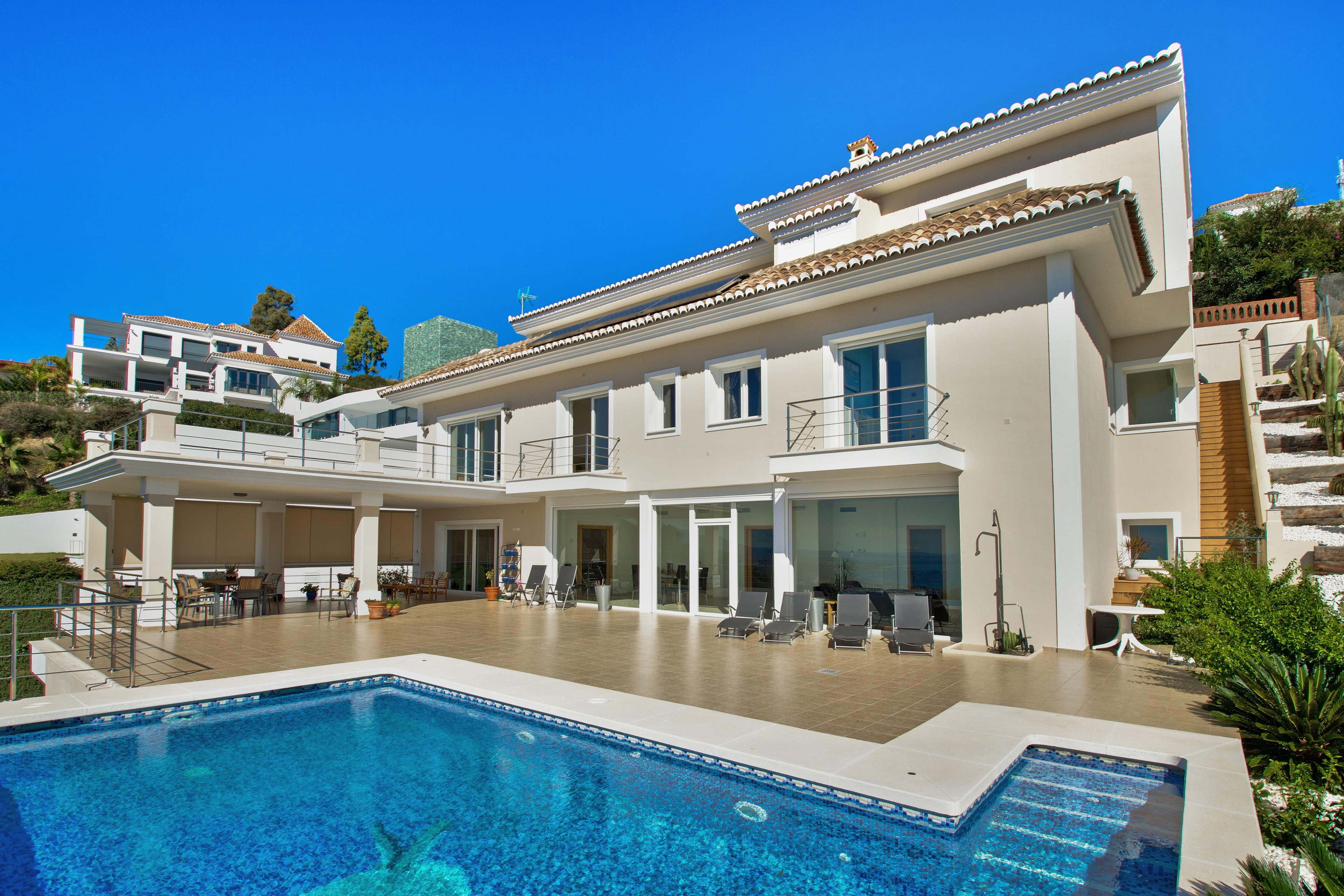 5 bed Detached Villa in Los Monteros