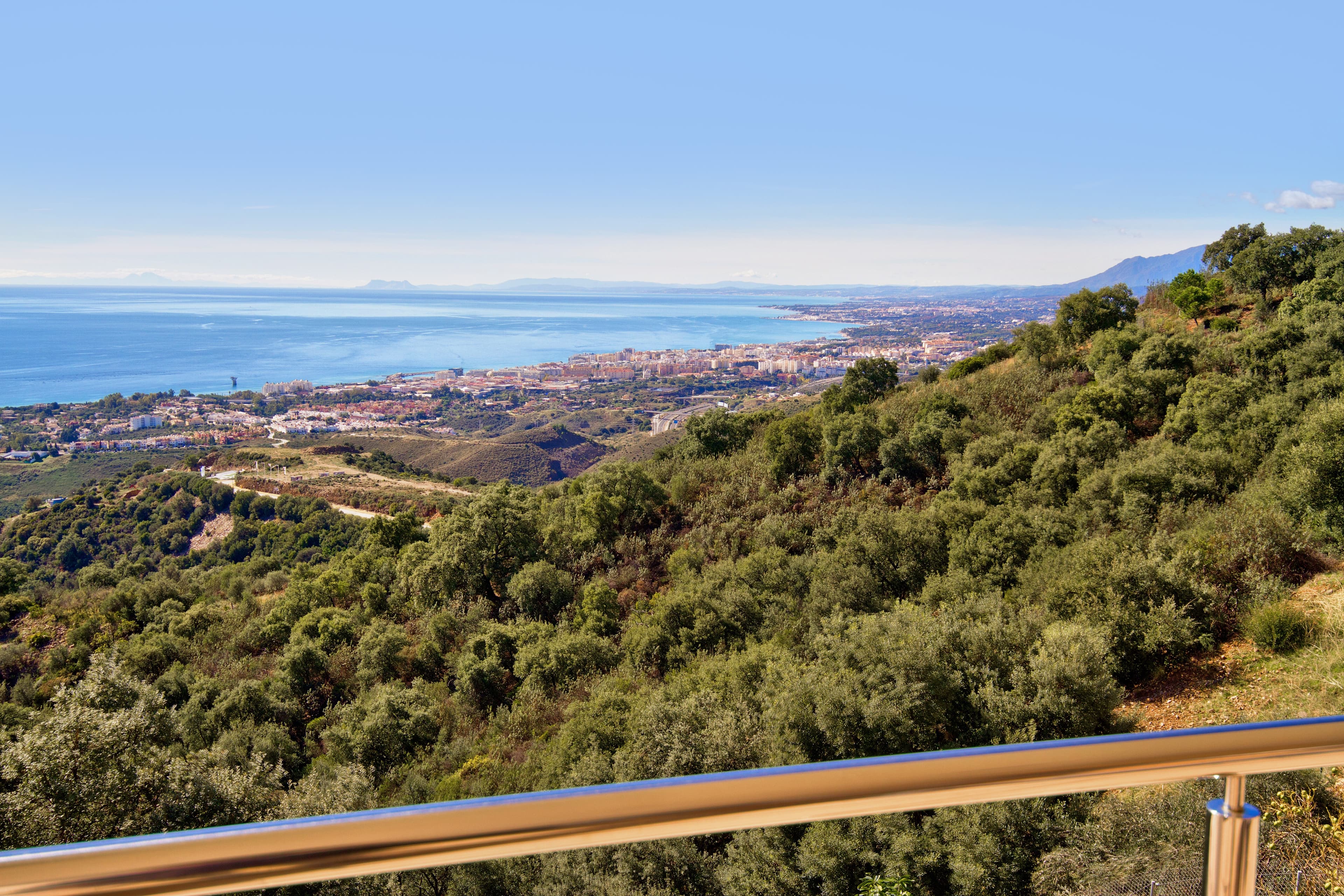 5 bed Detached Villa in Los Monteros
