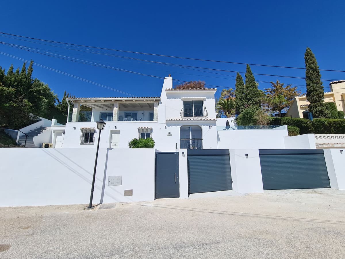 5 bed Detached Villa in La Cala de Mijas