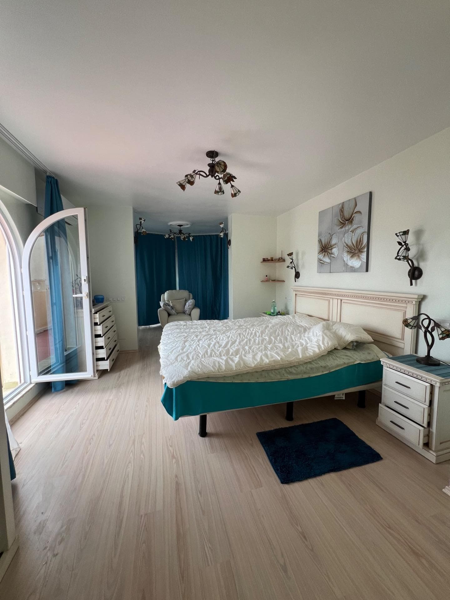 7 bed Detached Villa in La Manga Del Mar Menor
