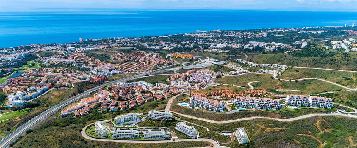 2 bed Middle Floor Apartment in La Cala de Mijas