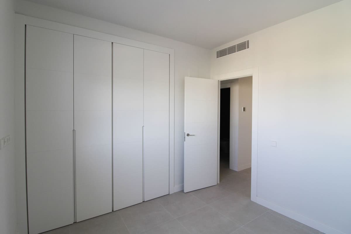 2 bed Middle Floor Apartment in La Cala de Mijas