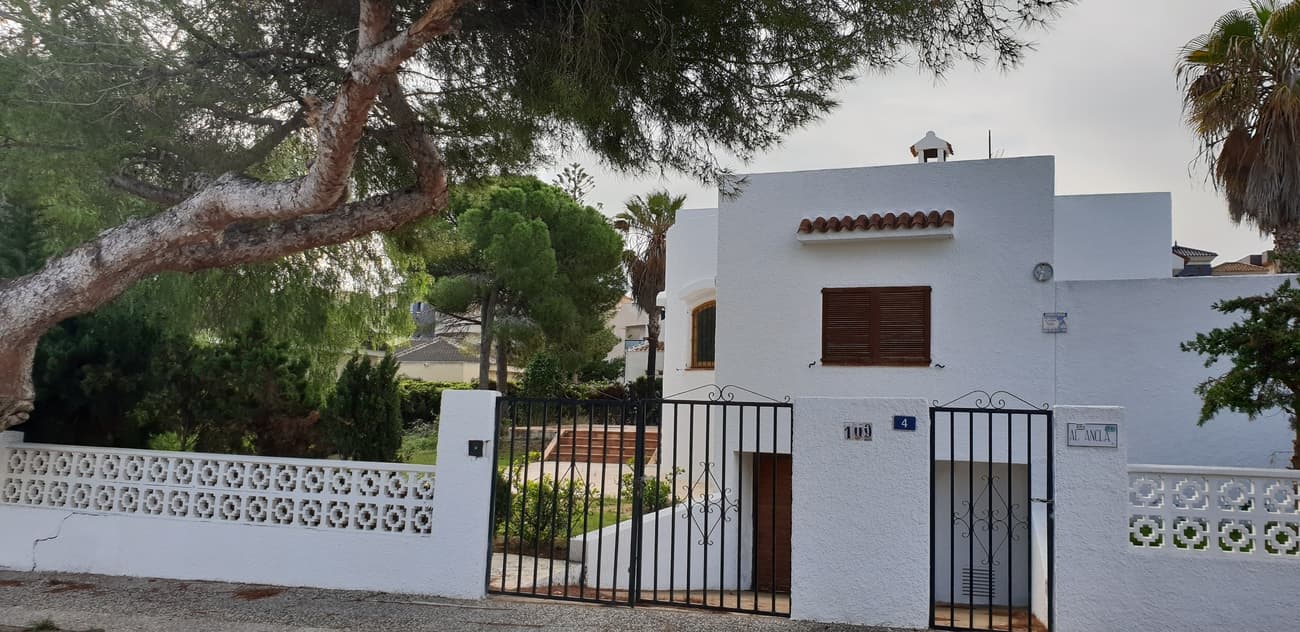 3 bed Detached Villa in La Zenia